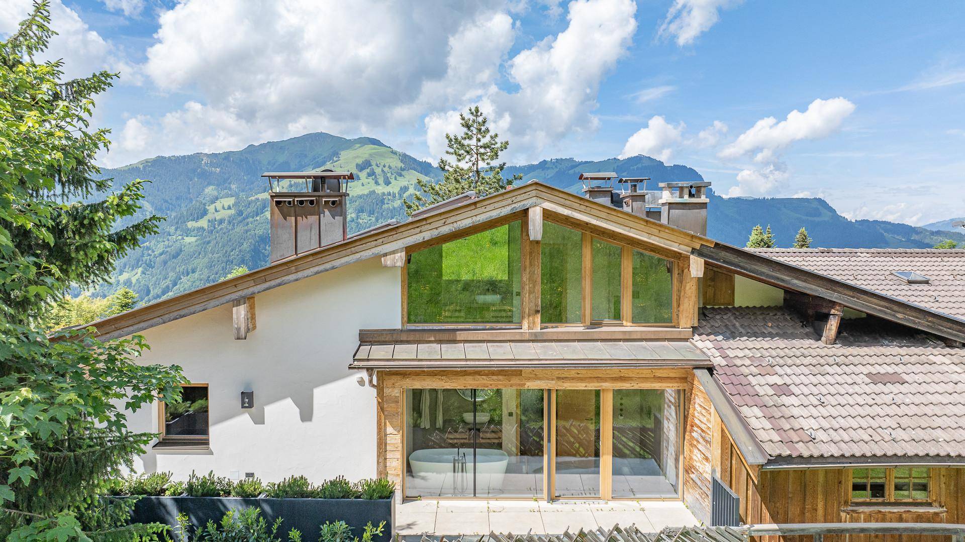 KITZIMMO-Anwesen in Toplage auf der Bichlalm kaufen - Immobilien Kitzbühel.