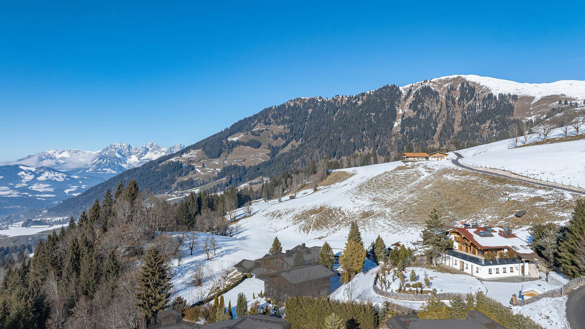 KITZIMMO-Anwesen in Toplage auf der Bichlalm kaufen - Immobilien Kitzbühel.