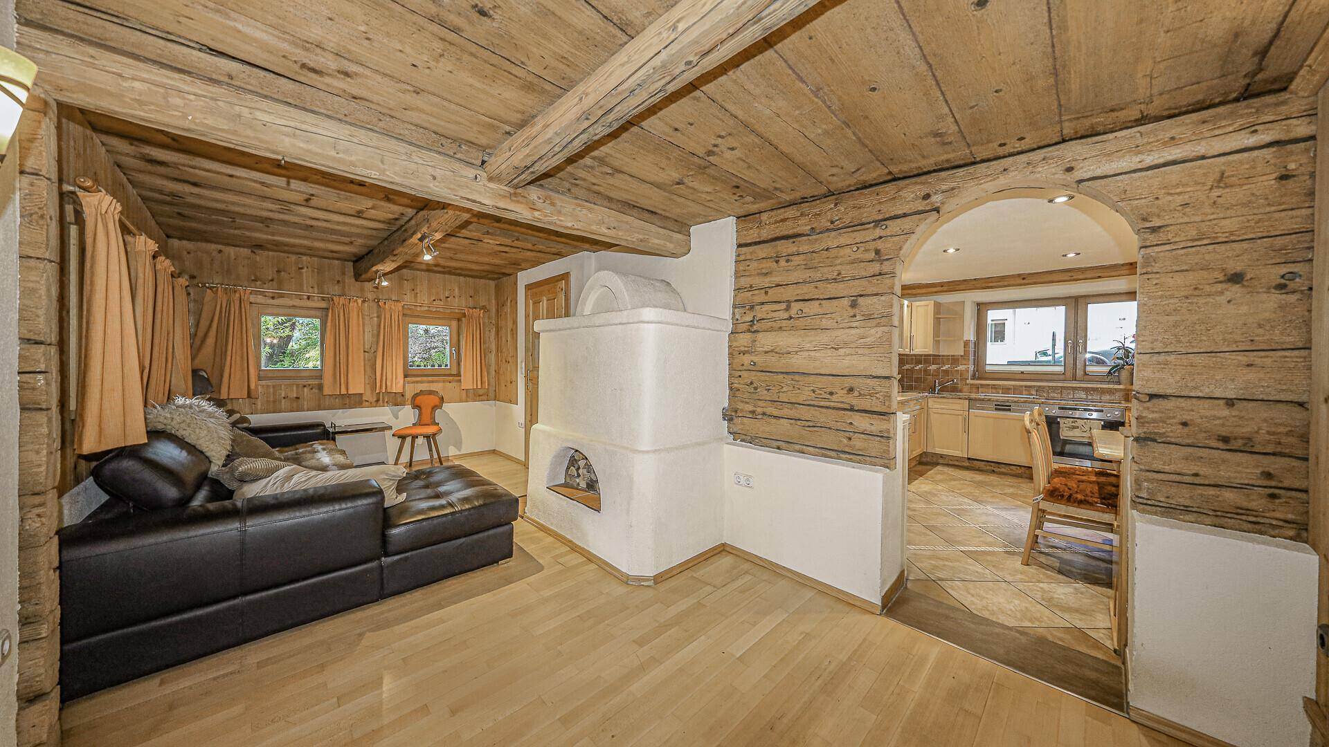 Tirolerhaus mit über 3.800 m² Grund in idyllischer Ruhelage - View 4