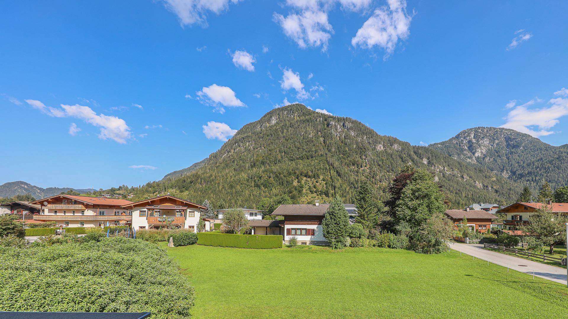 KITZIMMO-Mehrfamilienhaus in sehr guter Lage in St. Martin bei Lofer kaufen.