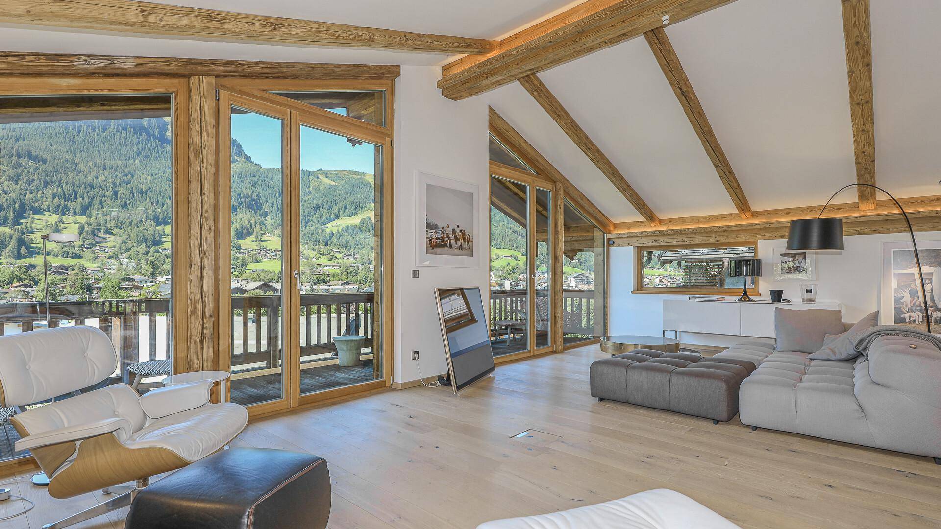 KITZIMMO-Luxus-Penthouse-Maisonette in Toplage am Sonnberg kaufen - Immobilien Kitzbühel.