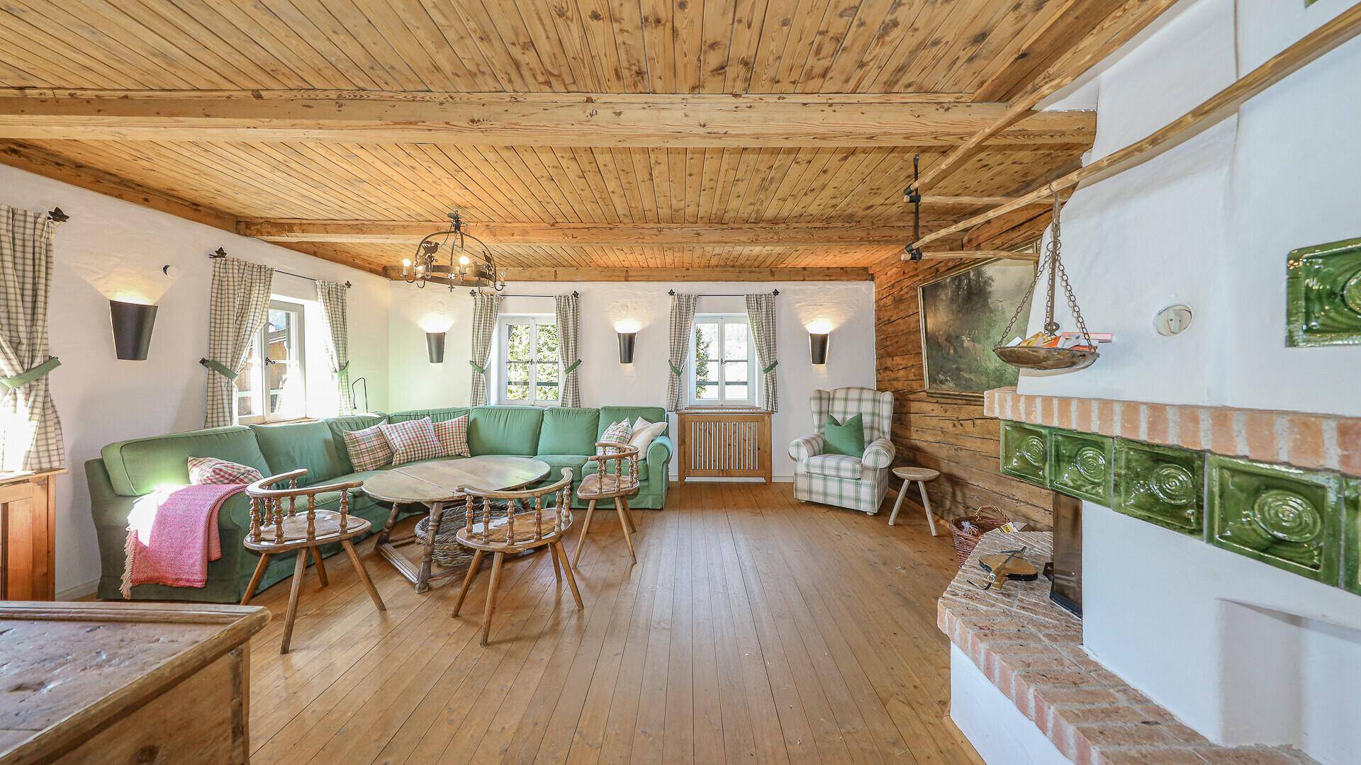 KITZIMMO-Exklusives Bauernhaus mit Freizeitwohnsitz kaufen - Immobilien Jochberg.