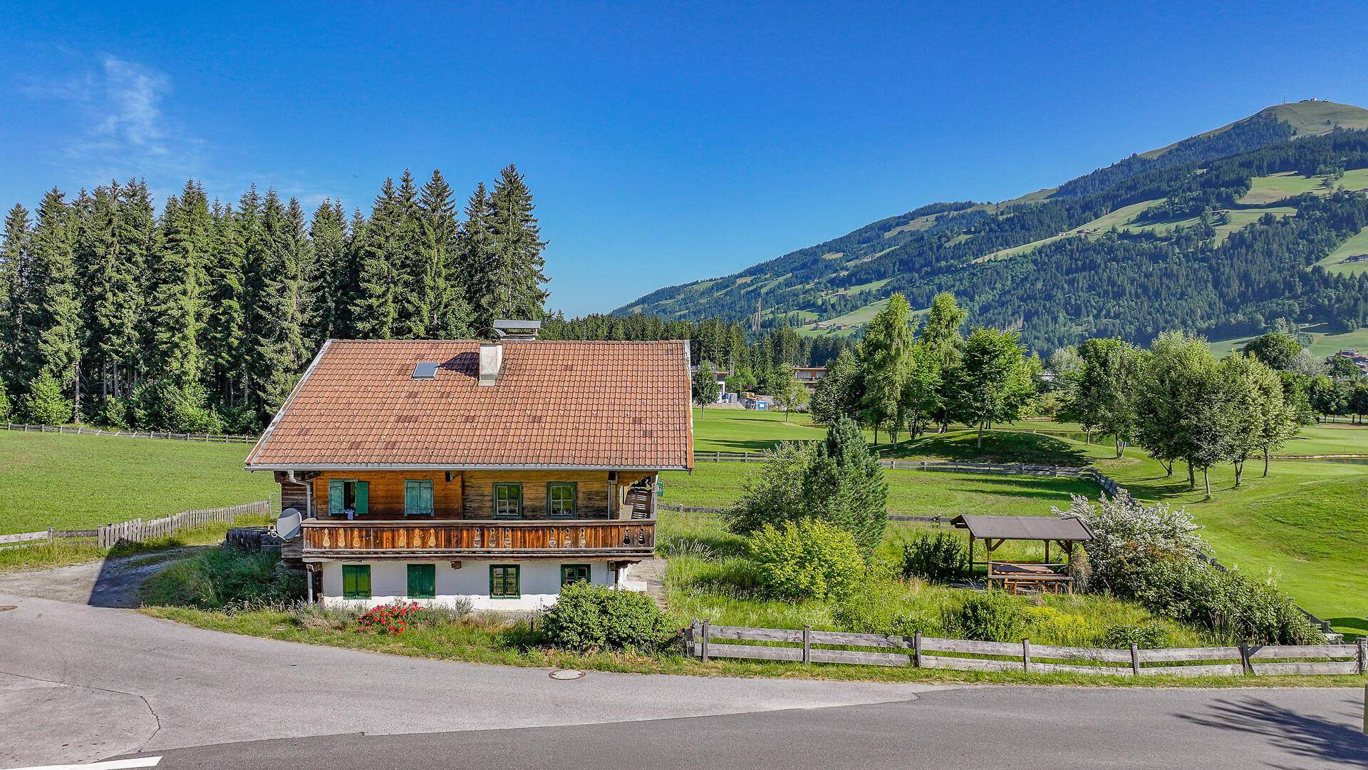 KITZIMMO-Neubauvilla mit Freizeitwohnsitz am Golfplatz - Immobilien Westendorf.