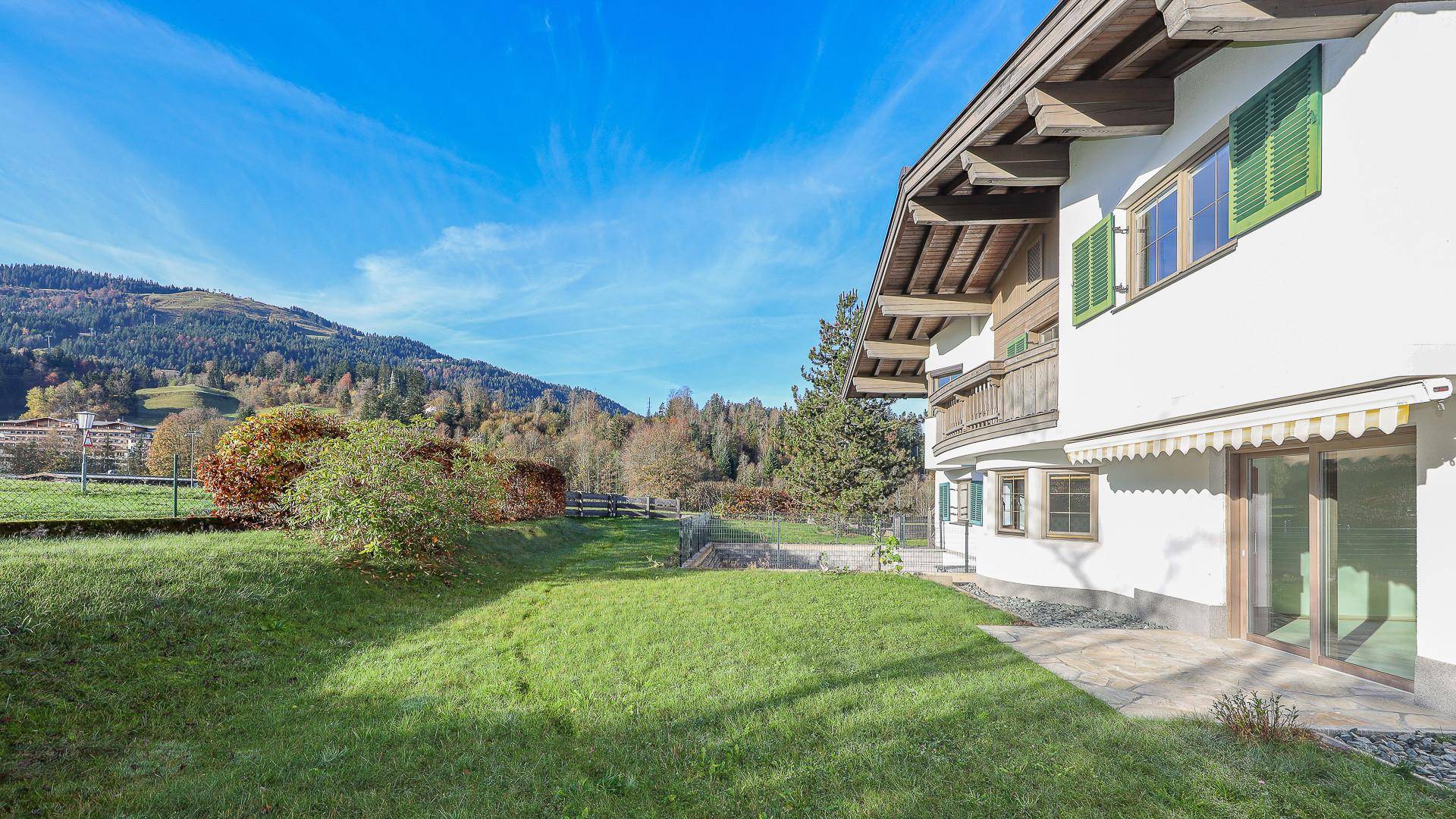 KITZIMMO-Mehrfamilienhaus in Toplage kaufen - Immobilien Ellmau Tirol.