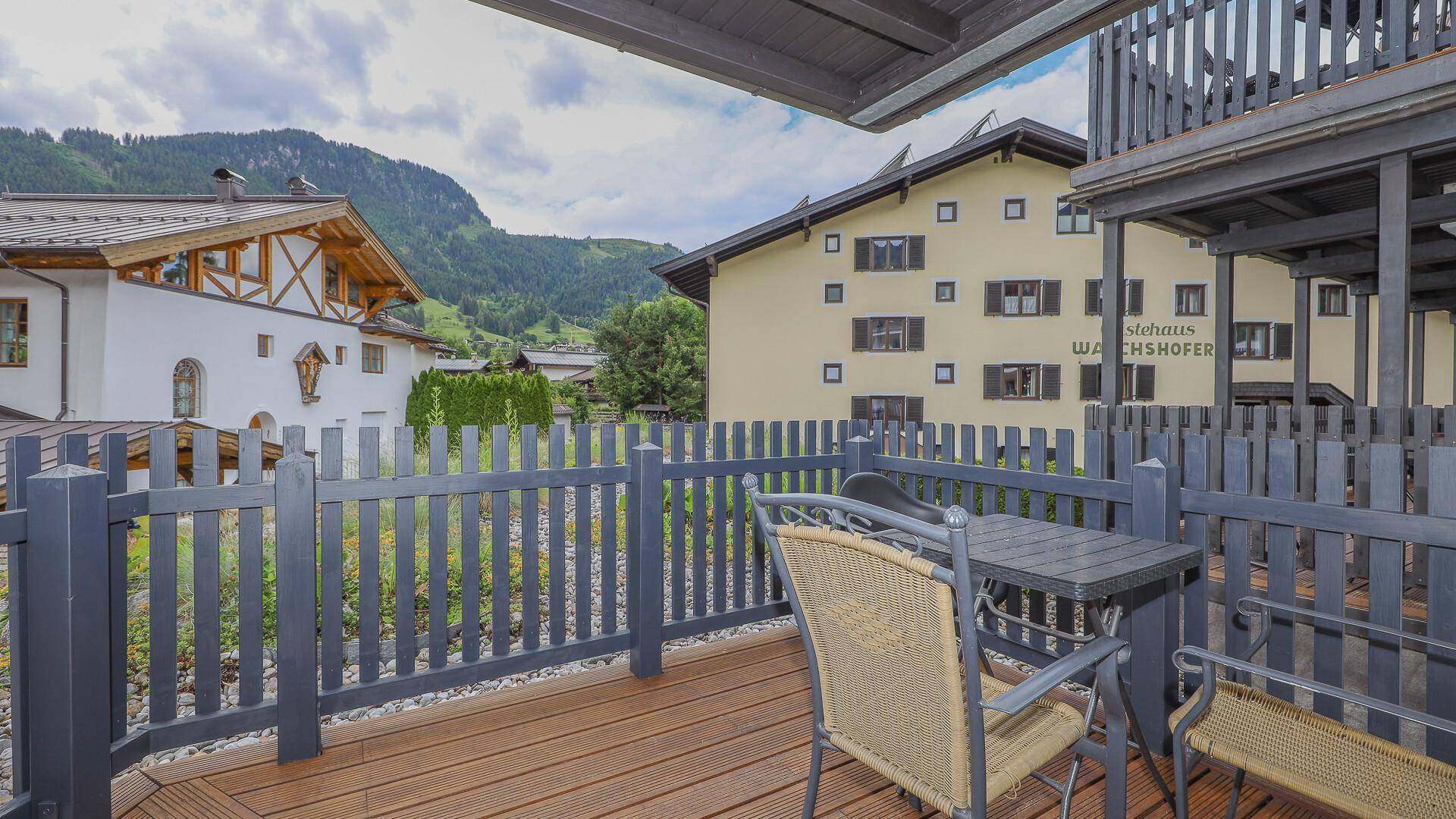 KITZIMMO-Exklusives Apartment mit touristischer Widmung kaufen - Immobilien Kitzbühel.
