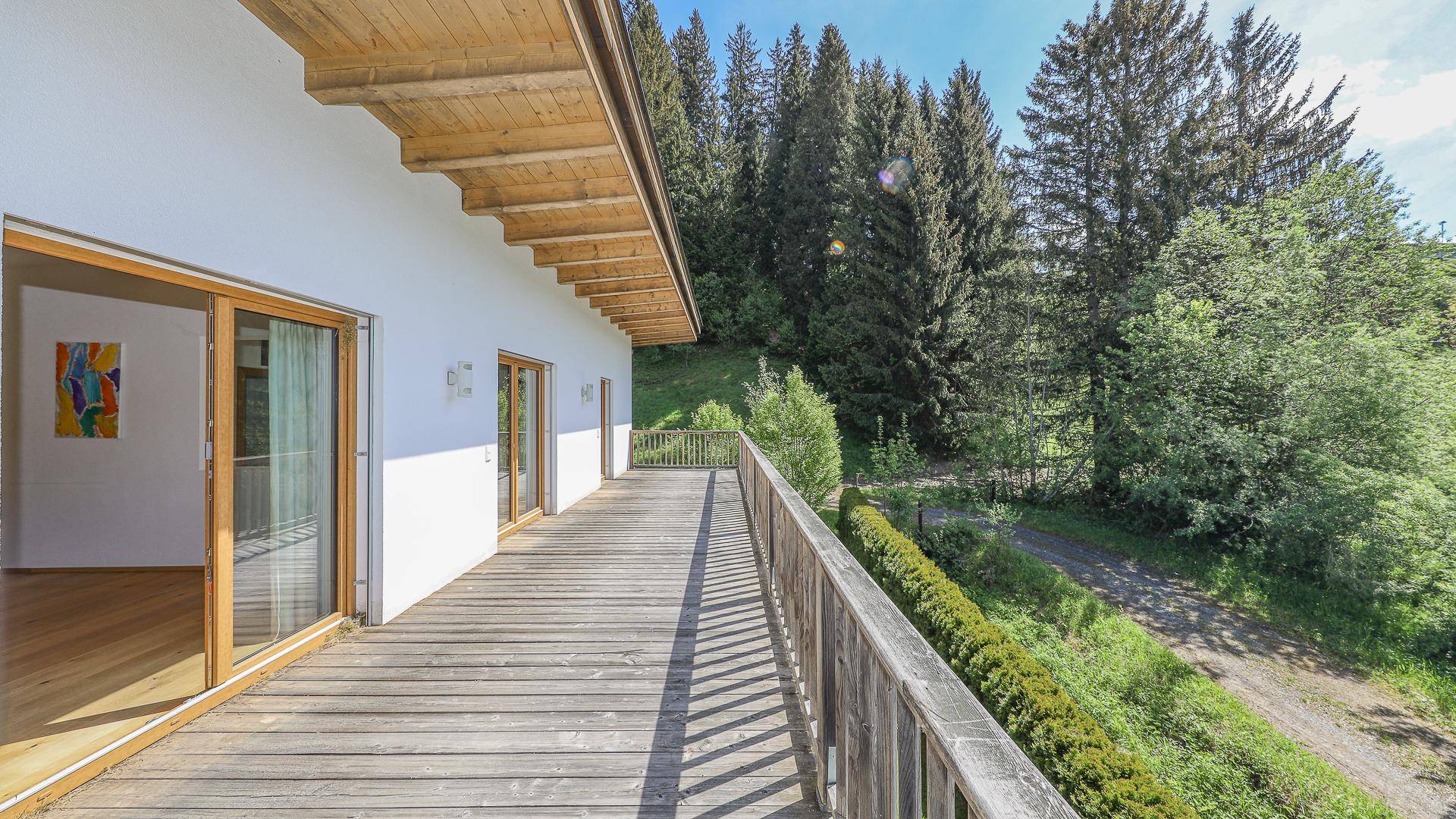 KITZIMMO-Mehrfamilienhaus in Alleinlage kaufen - Immobilien Oberndorf in Tirol.