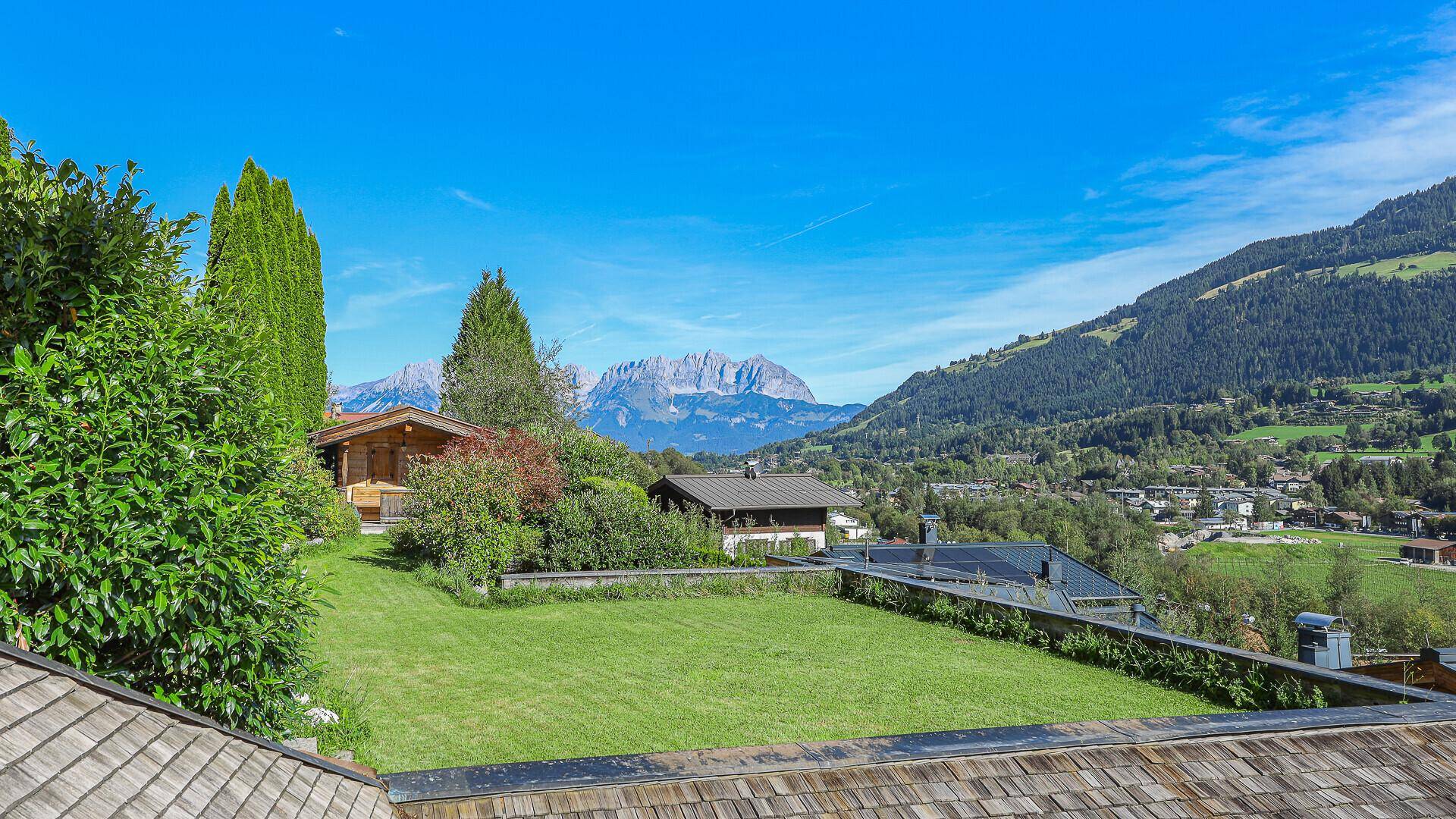 KITZIMMO-Exklusives Landhaus in traumhafter & unverbaubarer Aussichtslage - Immobilien Kitzbühel.