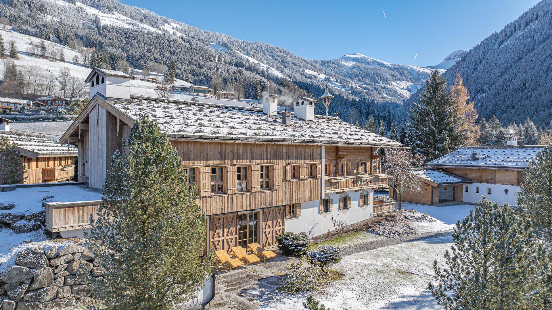 KITZIMMO-Einzigartiges Luxus-Anwesen in Toplage kaufen - Immobilien Kitzbühel.