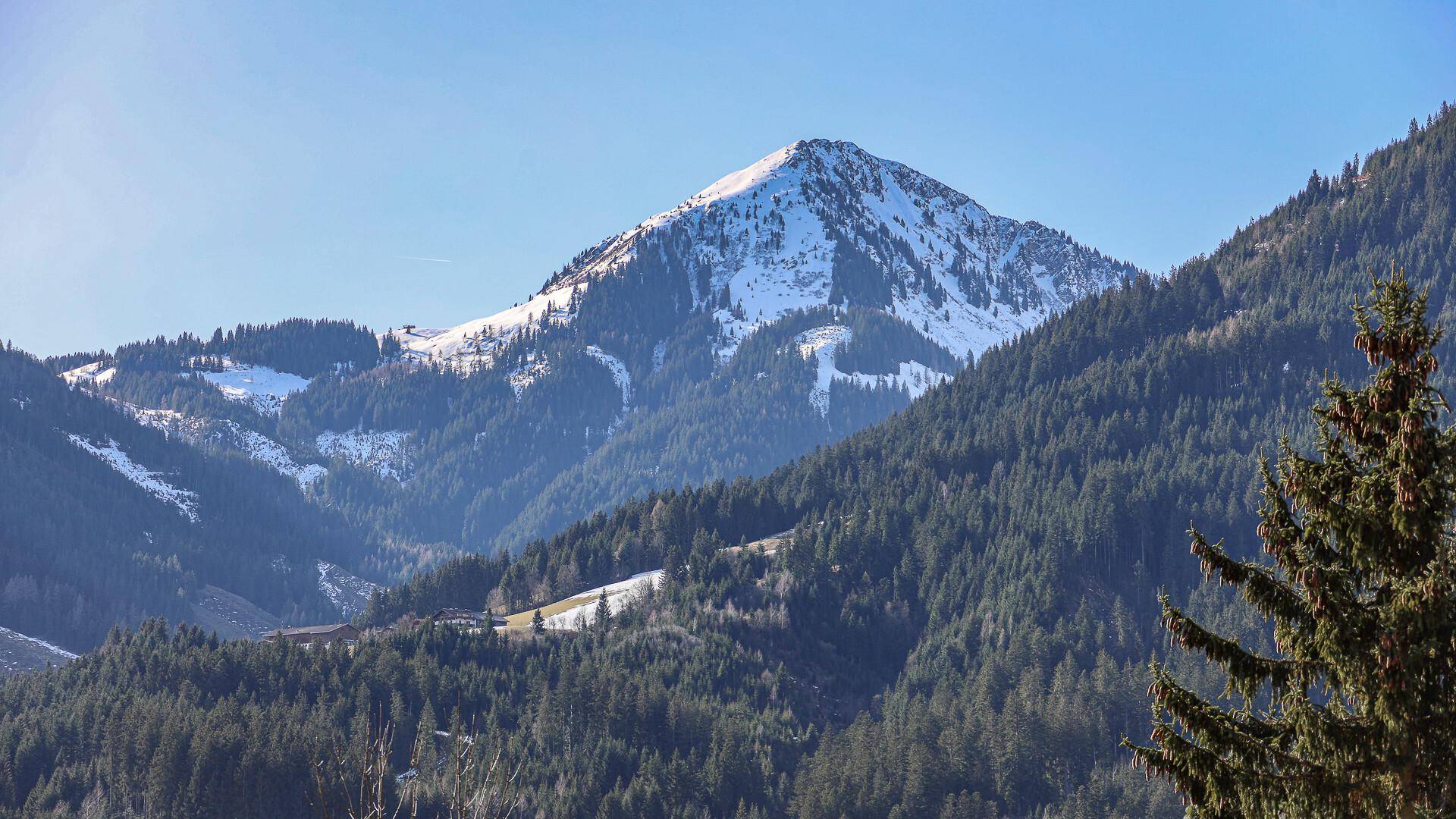 KITZIMMO-Baugrundstück mit Altbestand in Toplage - Immobilien Brixen im Thale.