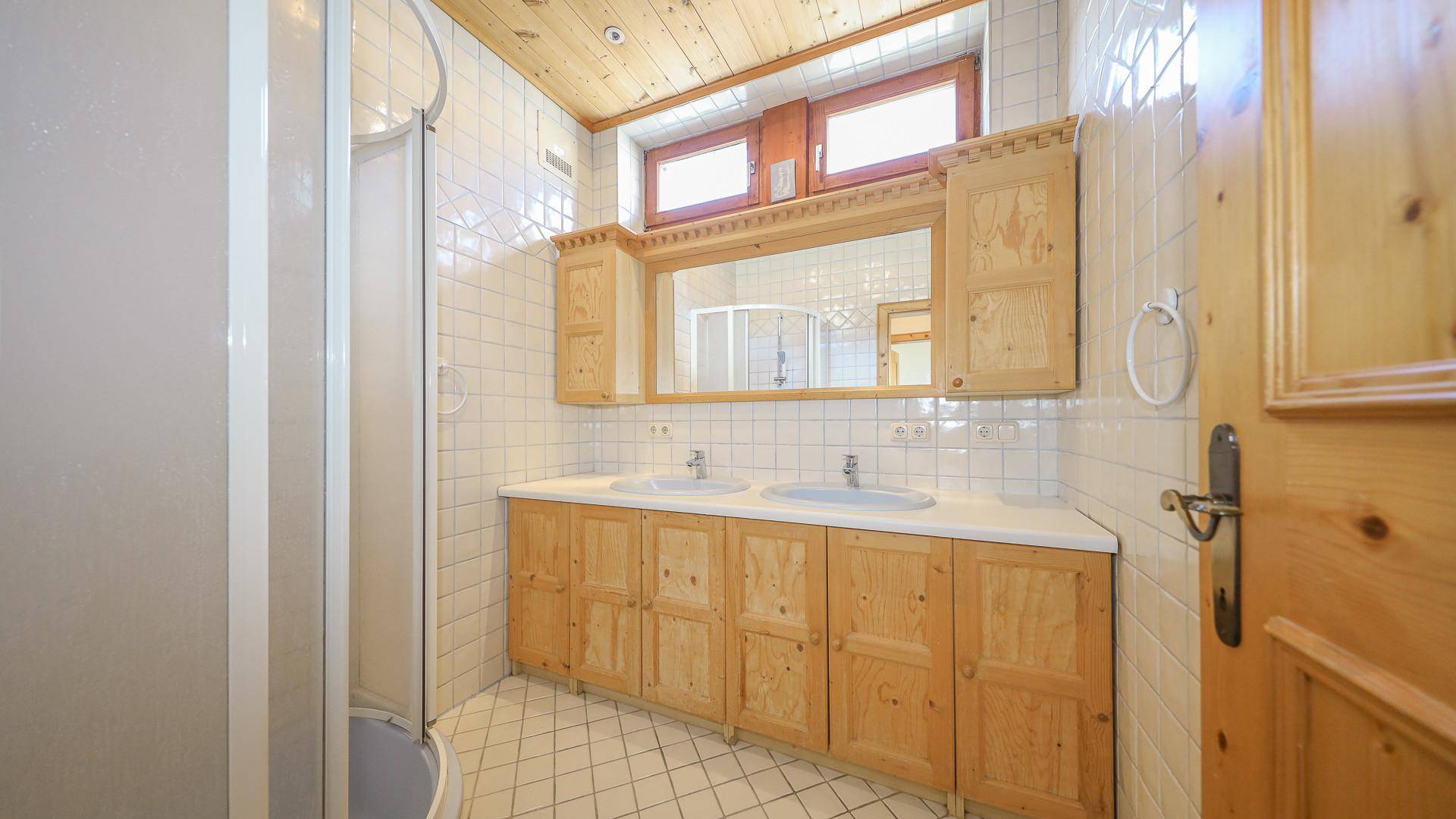 KITZIMMO-Dachgeschosswohnung in sonniger Ruhelage - Immobilien Jochberg.