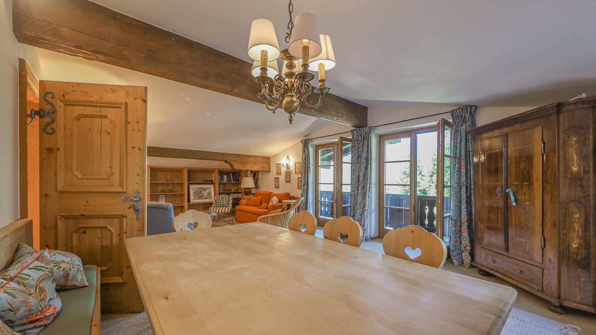 KITZIMMO-Gemütliche Dachgeschosswohnung in Toplage mieten - Immobilien Reith.