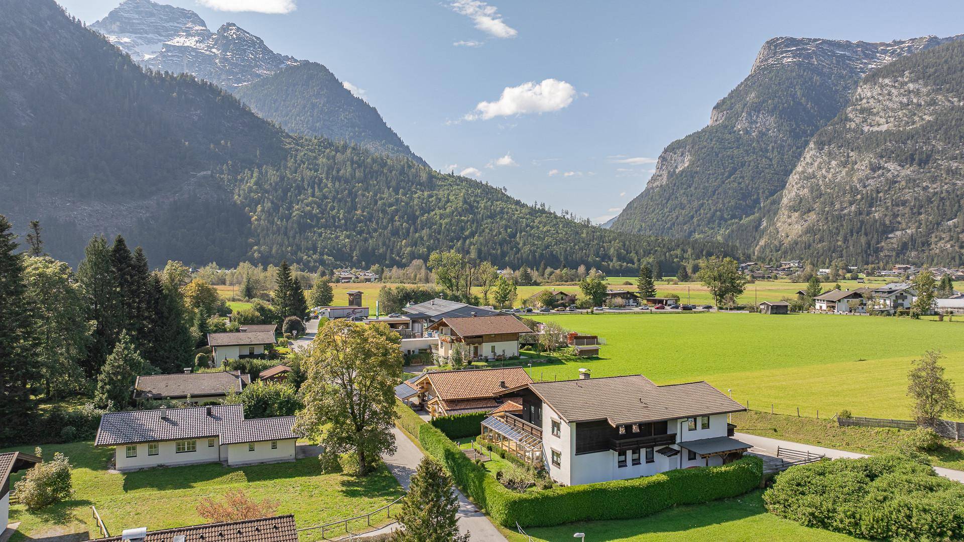 KITZIMMO-Mehrfamilienhaus in sehr guter Lage in St. Martin bei Lofer kaufen.