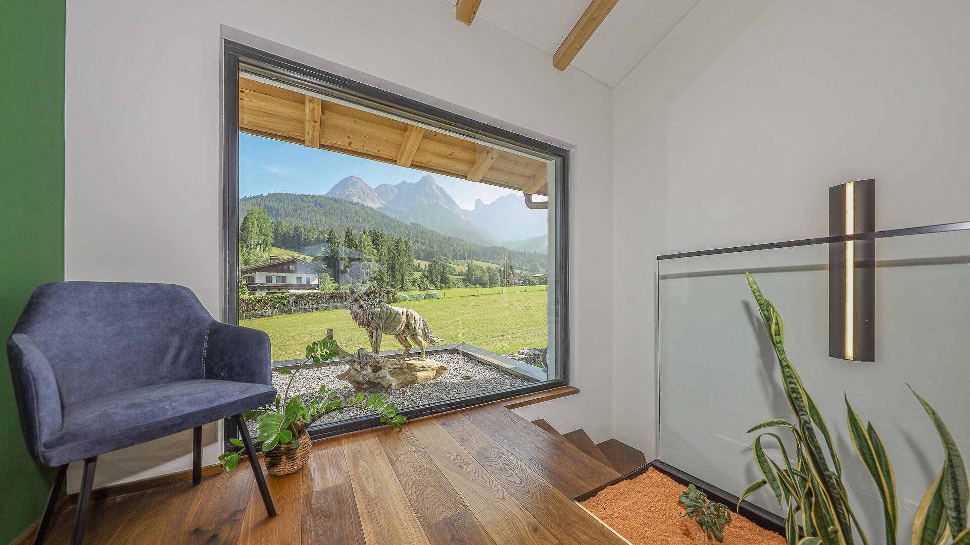 KITZIMMO-Exklusive Villa mit Schwimmteich in Toplage kaufen - Immobilien Saalfelden Salzburg.