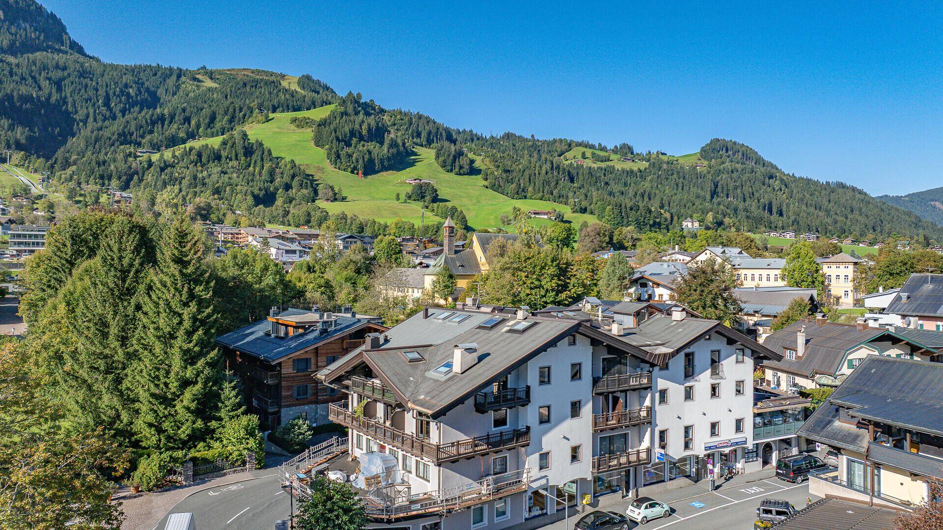 KITZIMMO-Repräsentatives Büro in Top-Zentrumslage mieten - Immobilien Kitzbühel.