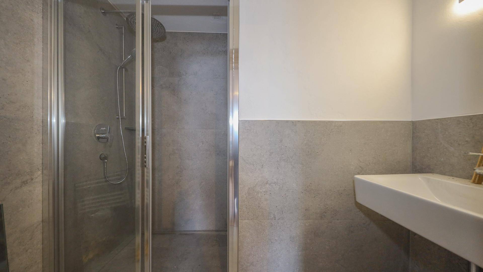 KITZIMMO-Dachgeschoss-Mietwohnung nahe dem Fleckalm-Skilift - Immobilien Kitzbühel.
