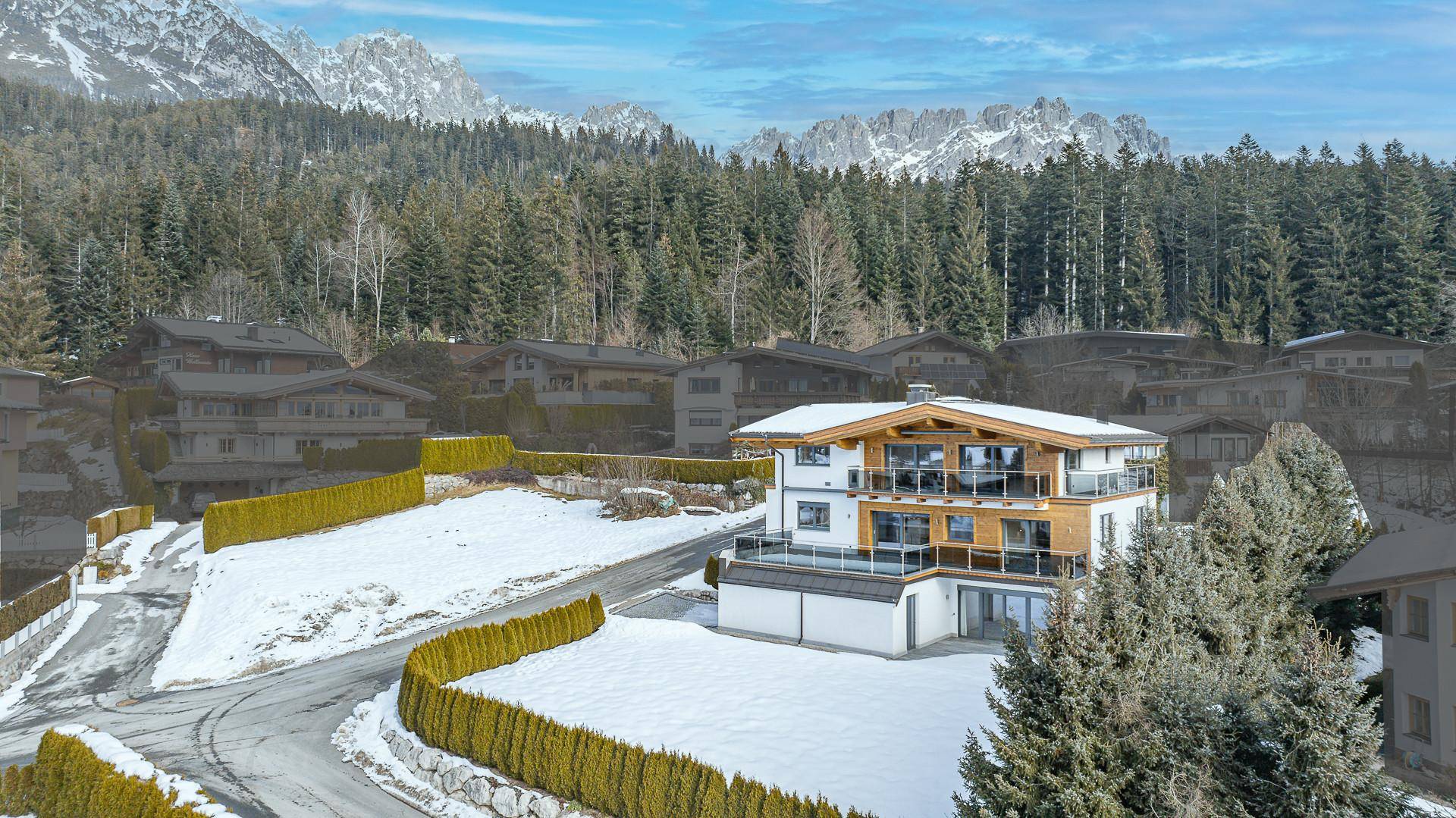 KITZIMMO-Neubauvilla in sonniger Top-Ruhelage kaufen - Immobilien Ellmau am Wilden Kaiser.