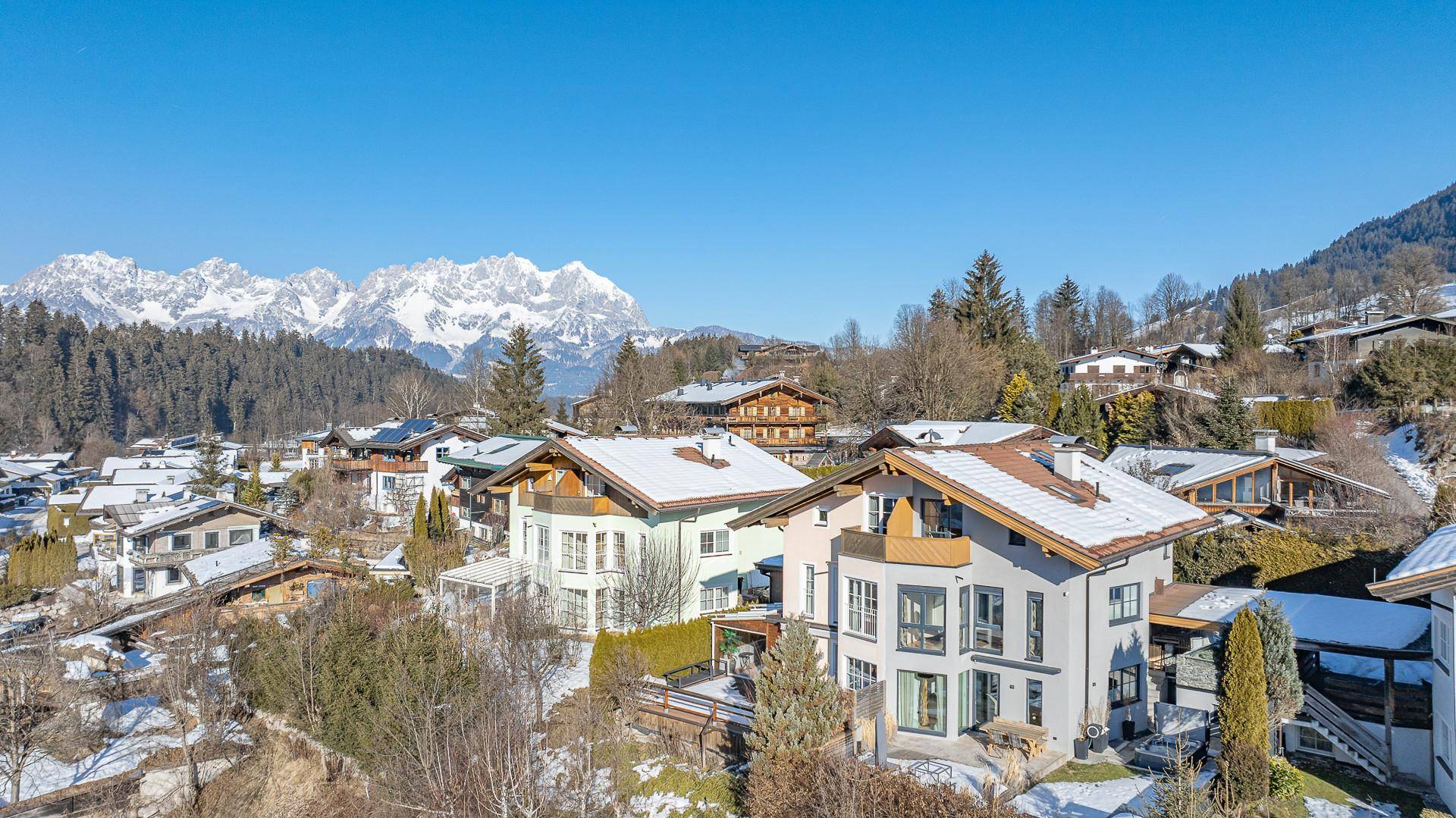 KITZIMMO-Exklusives Haus in sonniger Lage kaufen - Immobilien Kitzbühel.