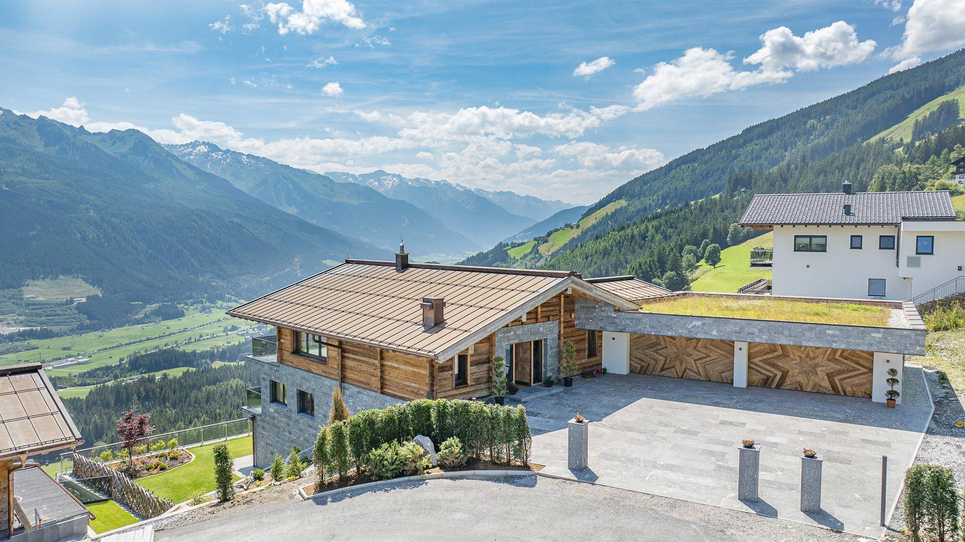 KITZIMMO-Luxusvilla mit Freizeitwohnsitz kaufen - Immobilien Kitzbühel.