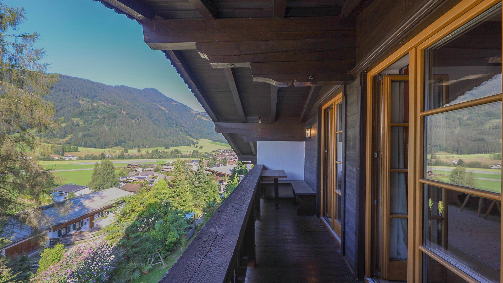 KITZIMMO-Gemütliche Dachgeschosswohnung in Toplage mieten - Immobilien Reith.