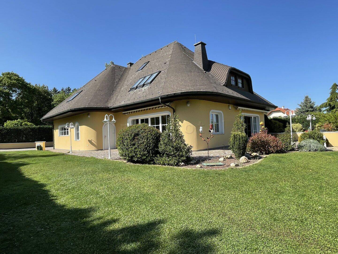 Großzügige Luxusvilla - Pogled 2