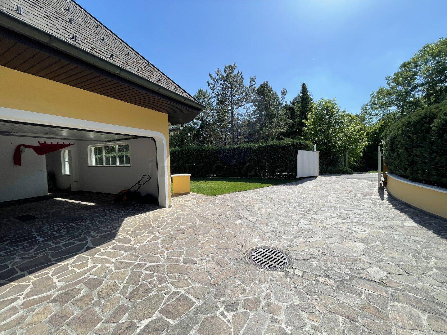 Großzügige Luxusvilla - Pogled 3