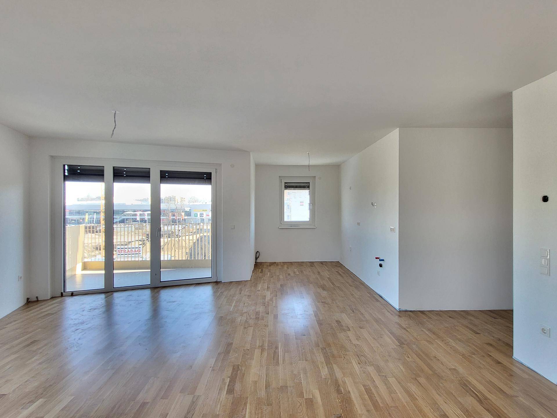 Wohnzimmer mit Küchenbereich