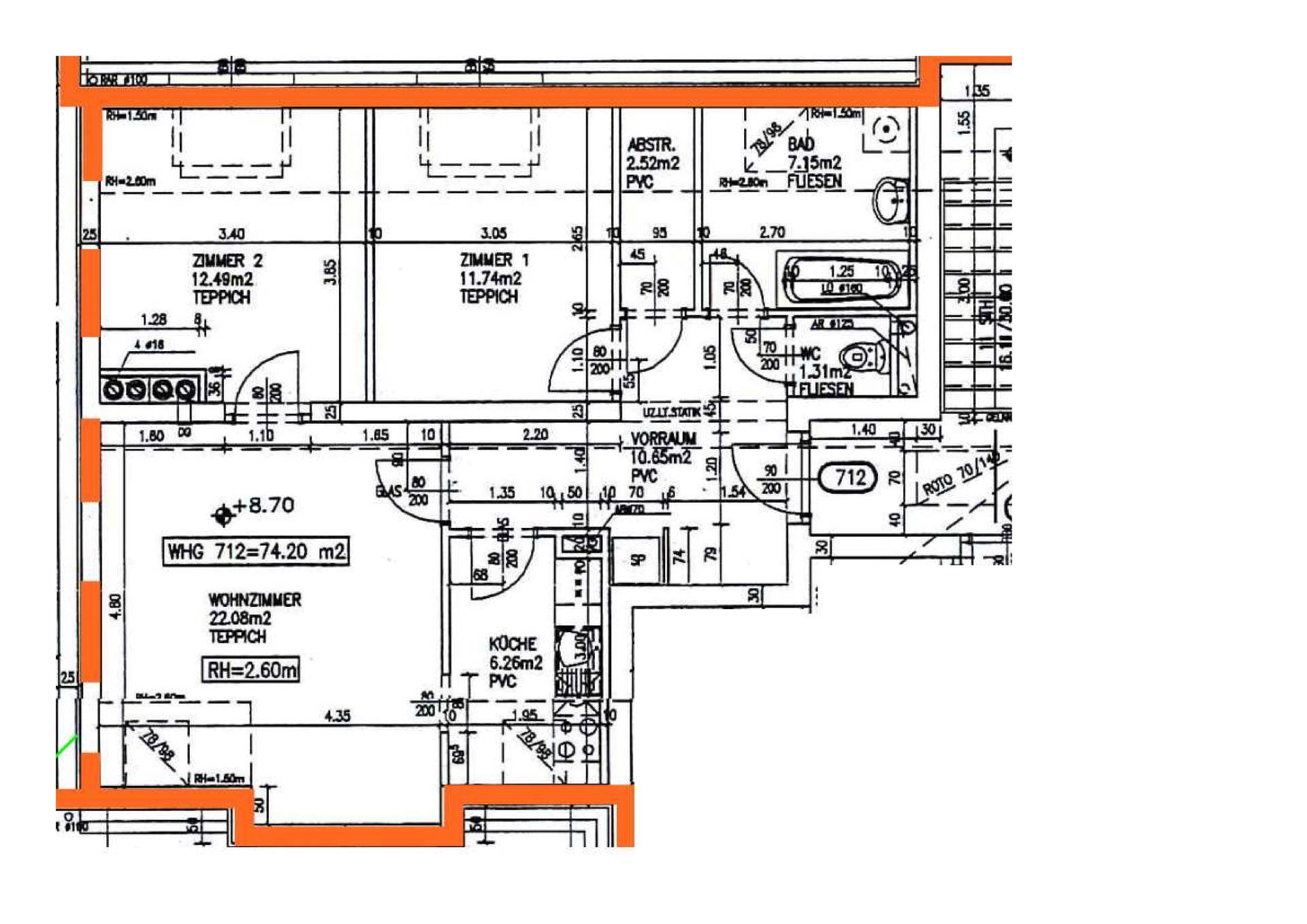 Grundriss einer Wohnung mit mehreren Zimmern, Bad, separatem WC und Loggia.