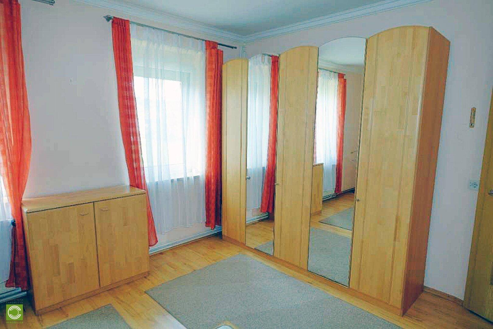 CHRISTOPH CHROMECEK IMMOBILIEN - BAD VÖSLAU / Großau - Zweifamilienhaus mit Werkstatt und Garage! - Ansicht 6
