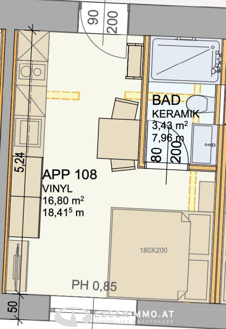 Grundriss von Apartment 108 mit offenem Wohnbereich, integrierter Küche und separatem Bad.