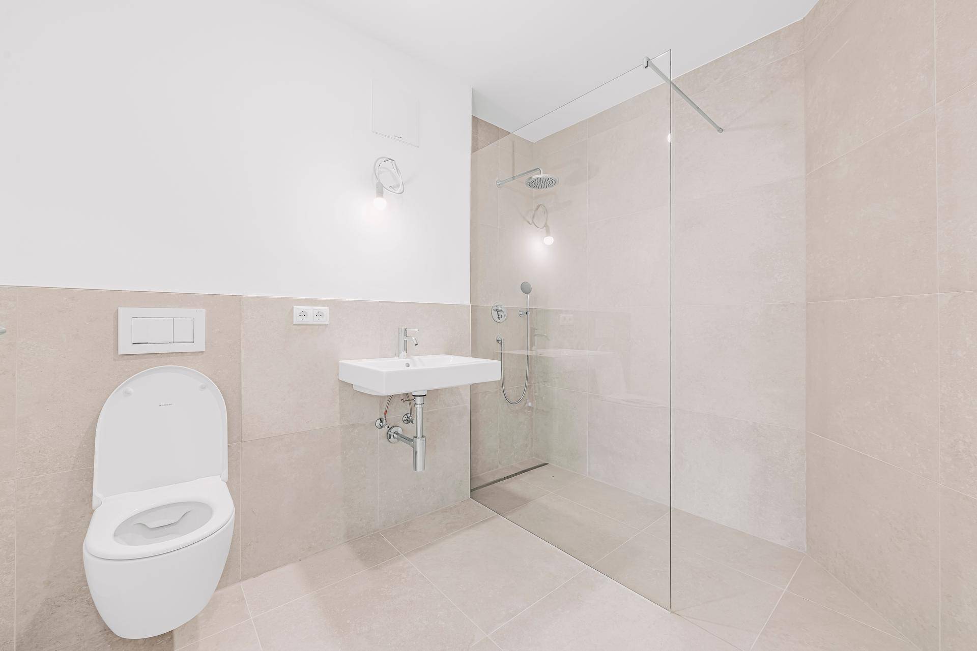modernes Badezimmer