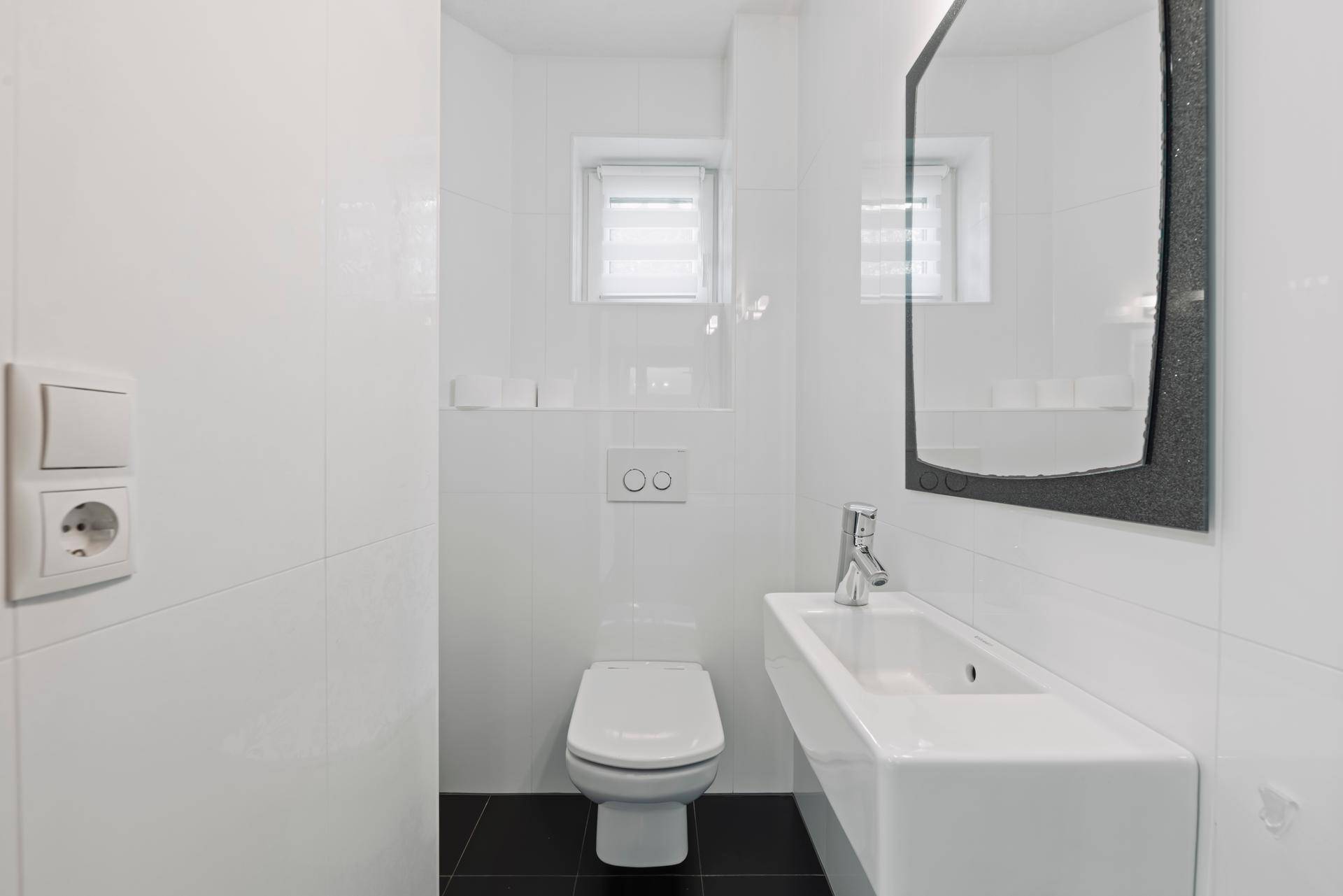 Toilette im UG