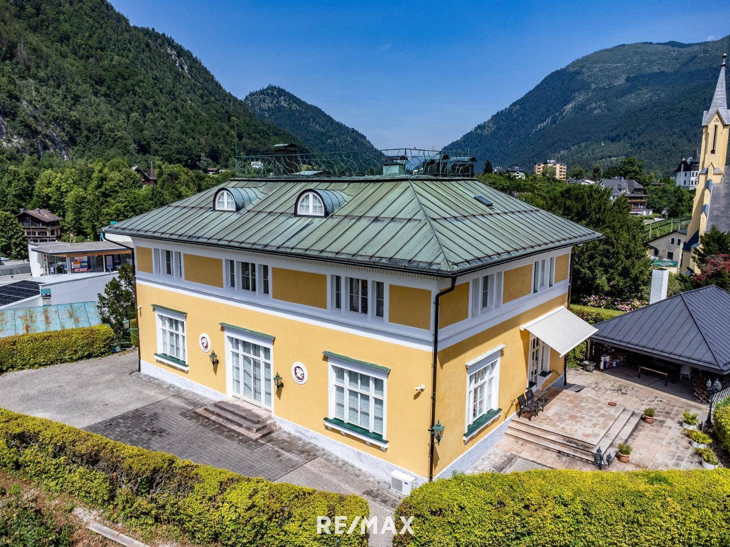 Überblick Süd- und Westterrasse