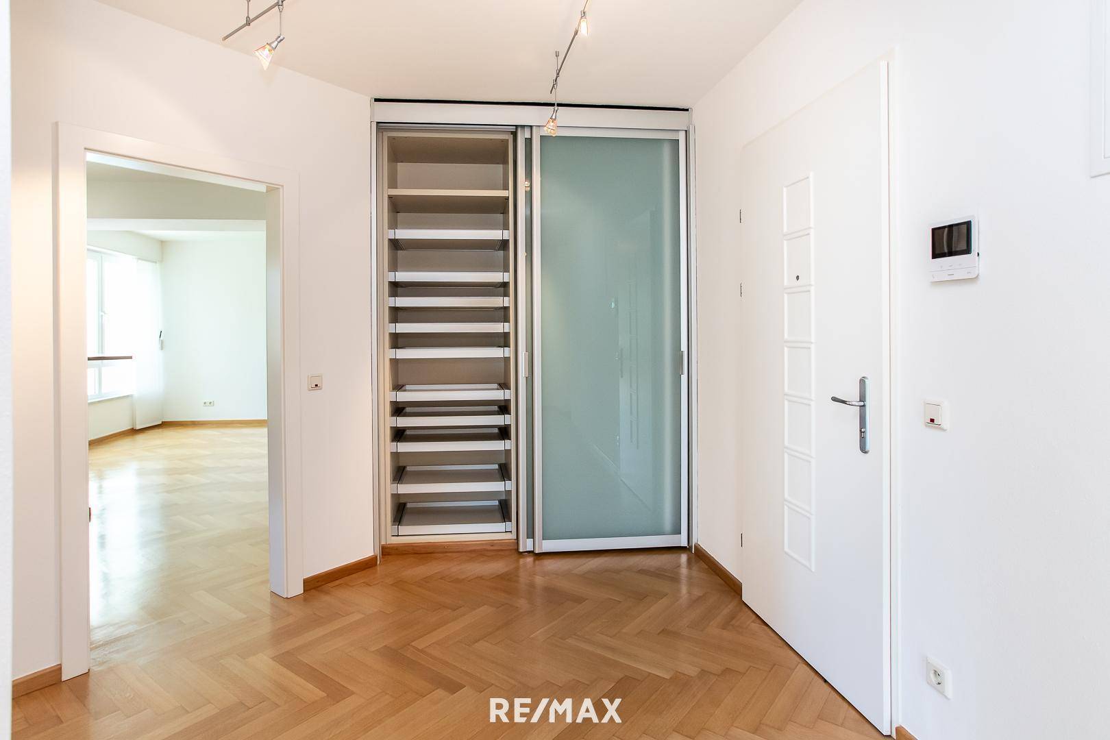 Vorraum/Garderobe