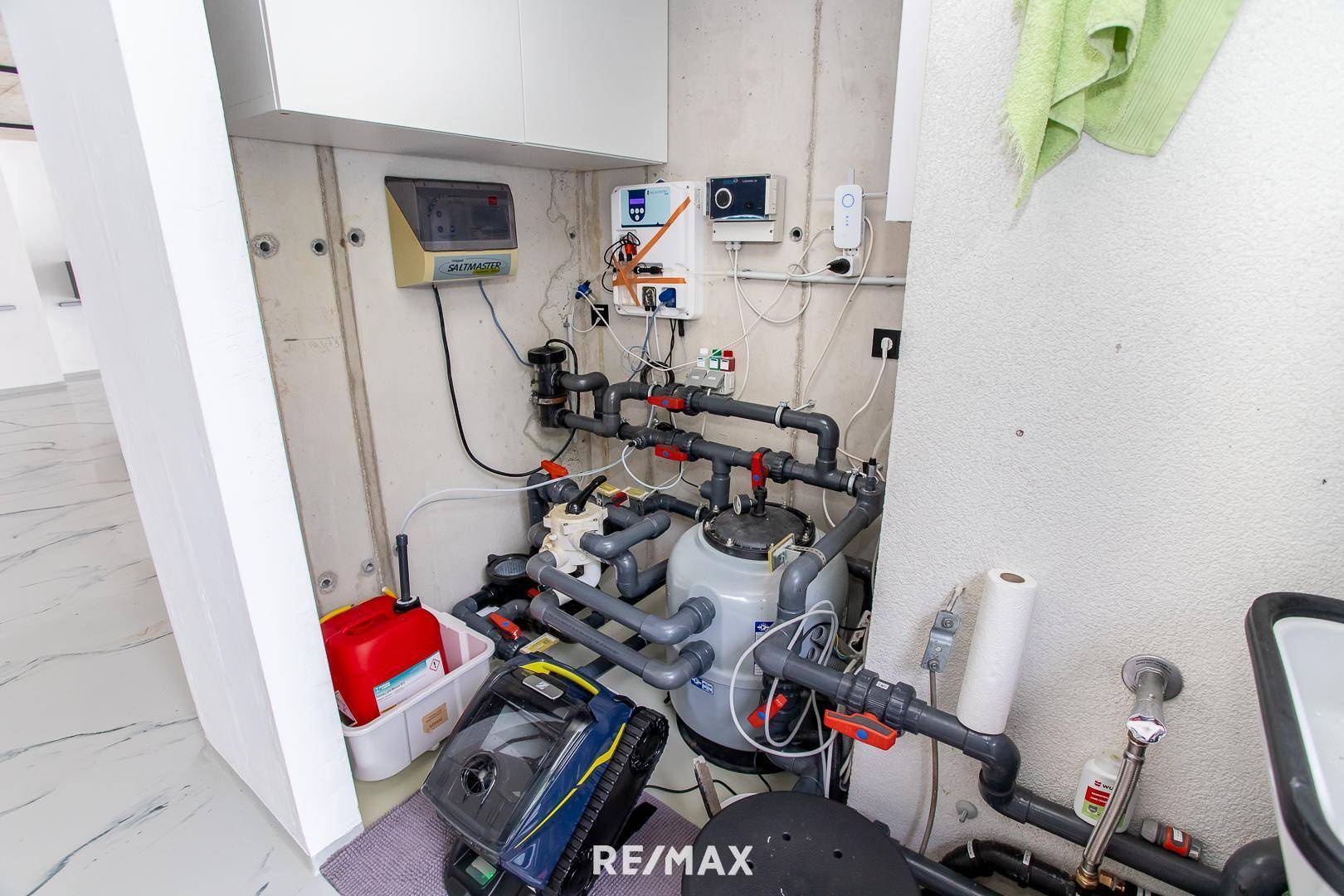 Technik Pool