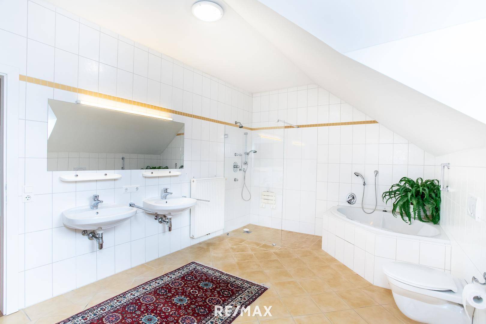 Badezimmer Dachgeschoss