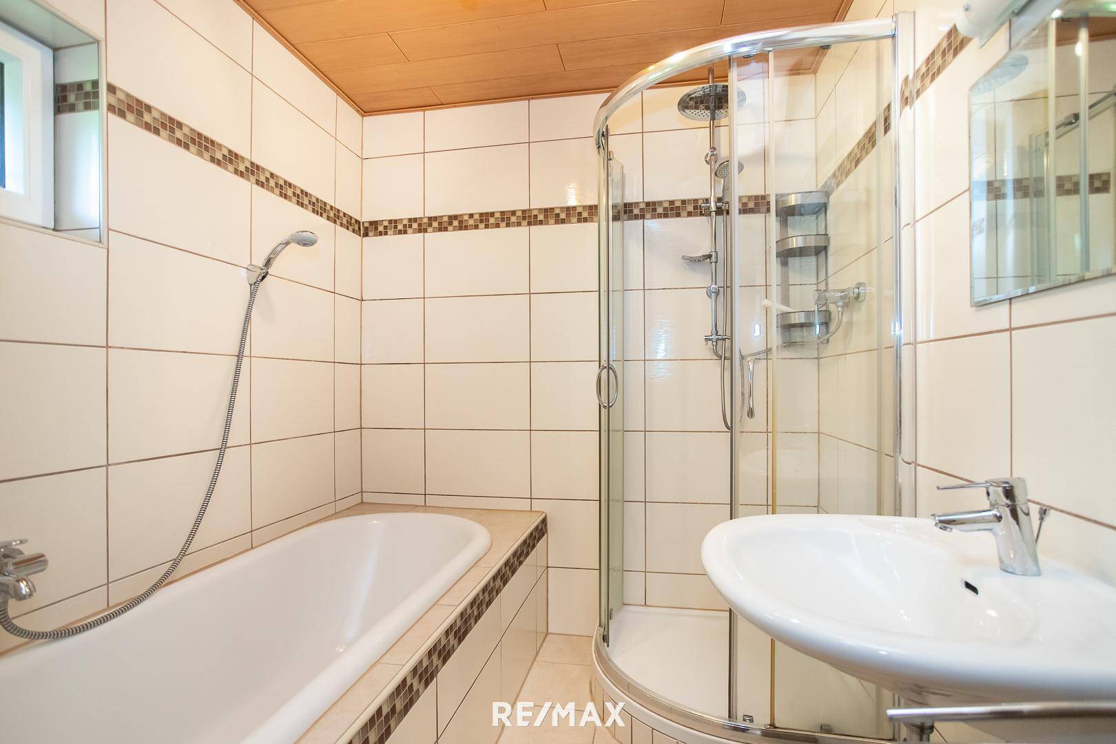 Badezimmer Untergeschoss
