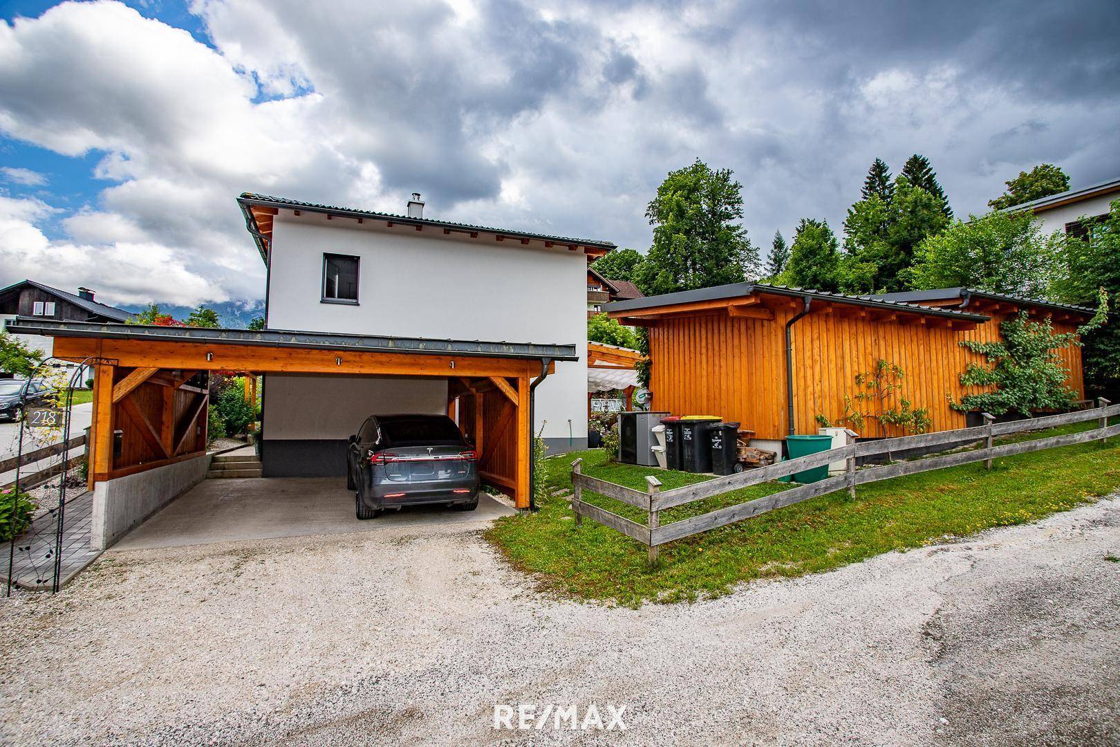 Außenansicht Carport