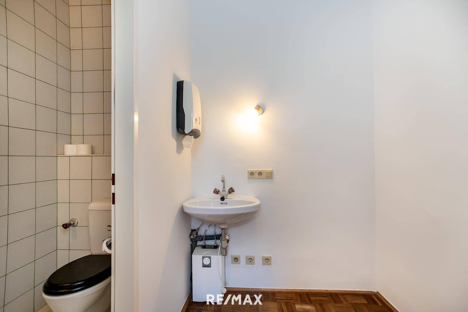Teeküche + WC