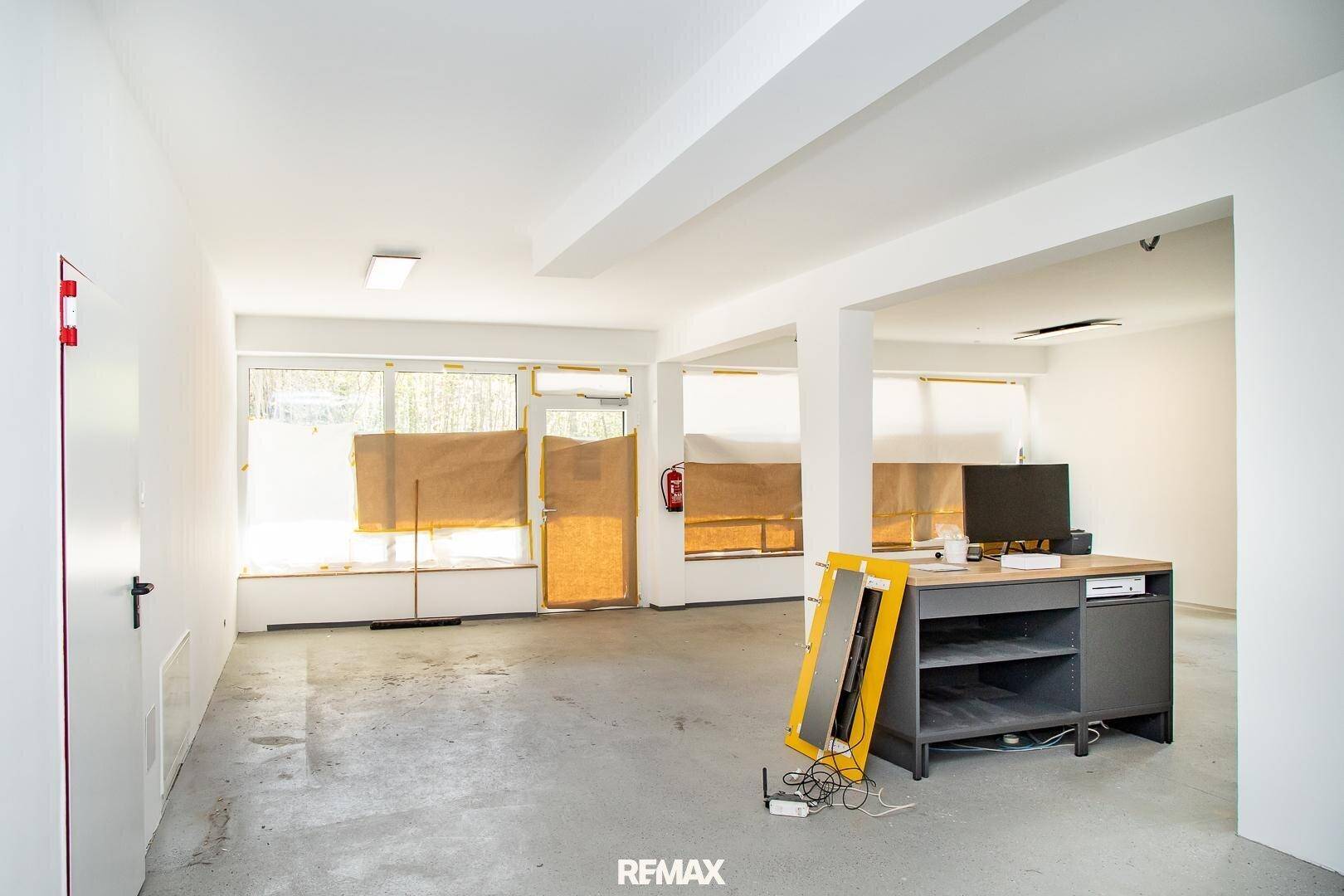 Gewerbeimmobilie mit Verkaufsfläche, Büro, Lager &amp; Wohnen – Bad Ischl - Ansicht 2