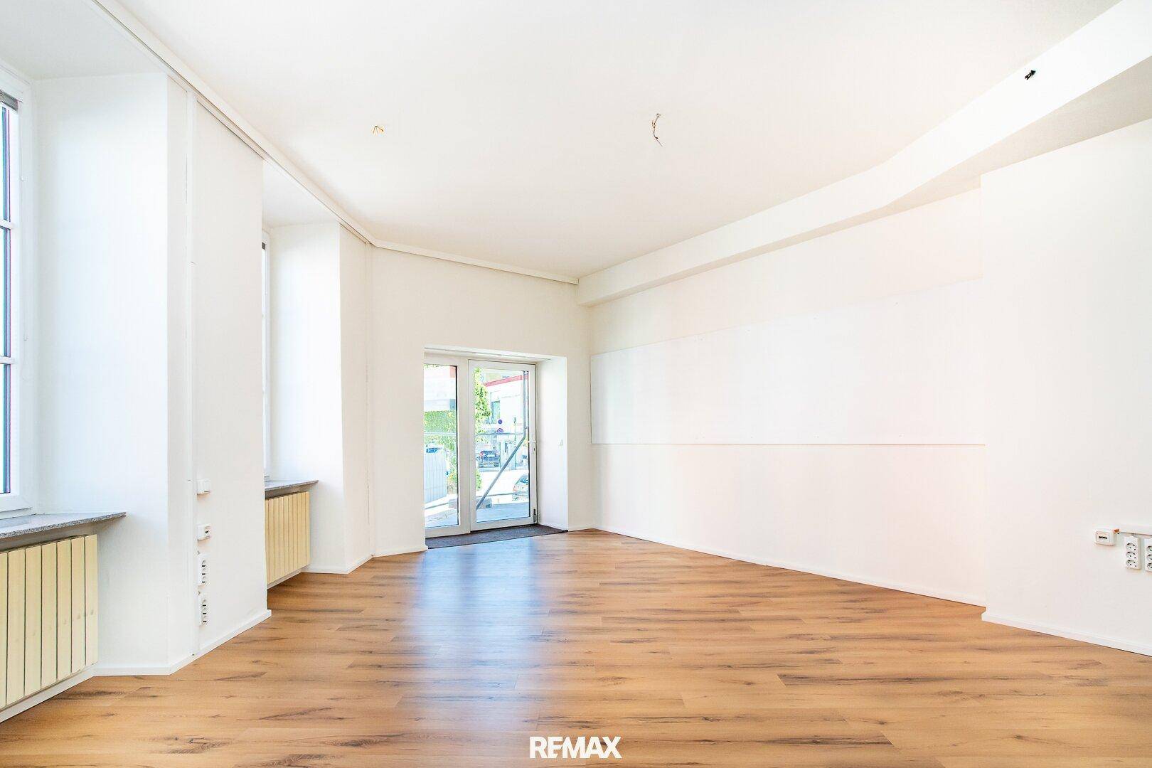 Zentrales Geschäftslokal/Büro am Kreuzplatz in Bad Ischl zu mieten - Ansicht 2