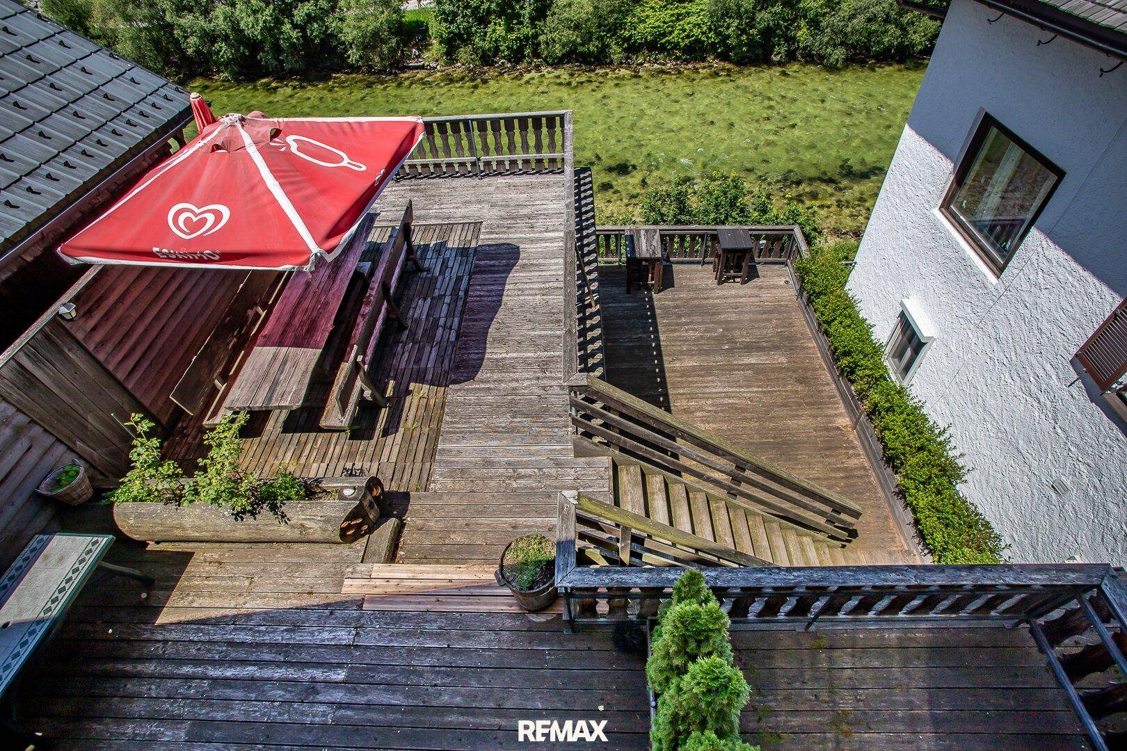 Terrassen mit Blick zur Traun