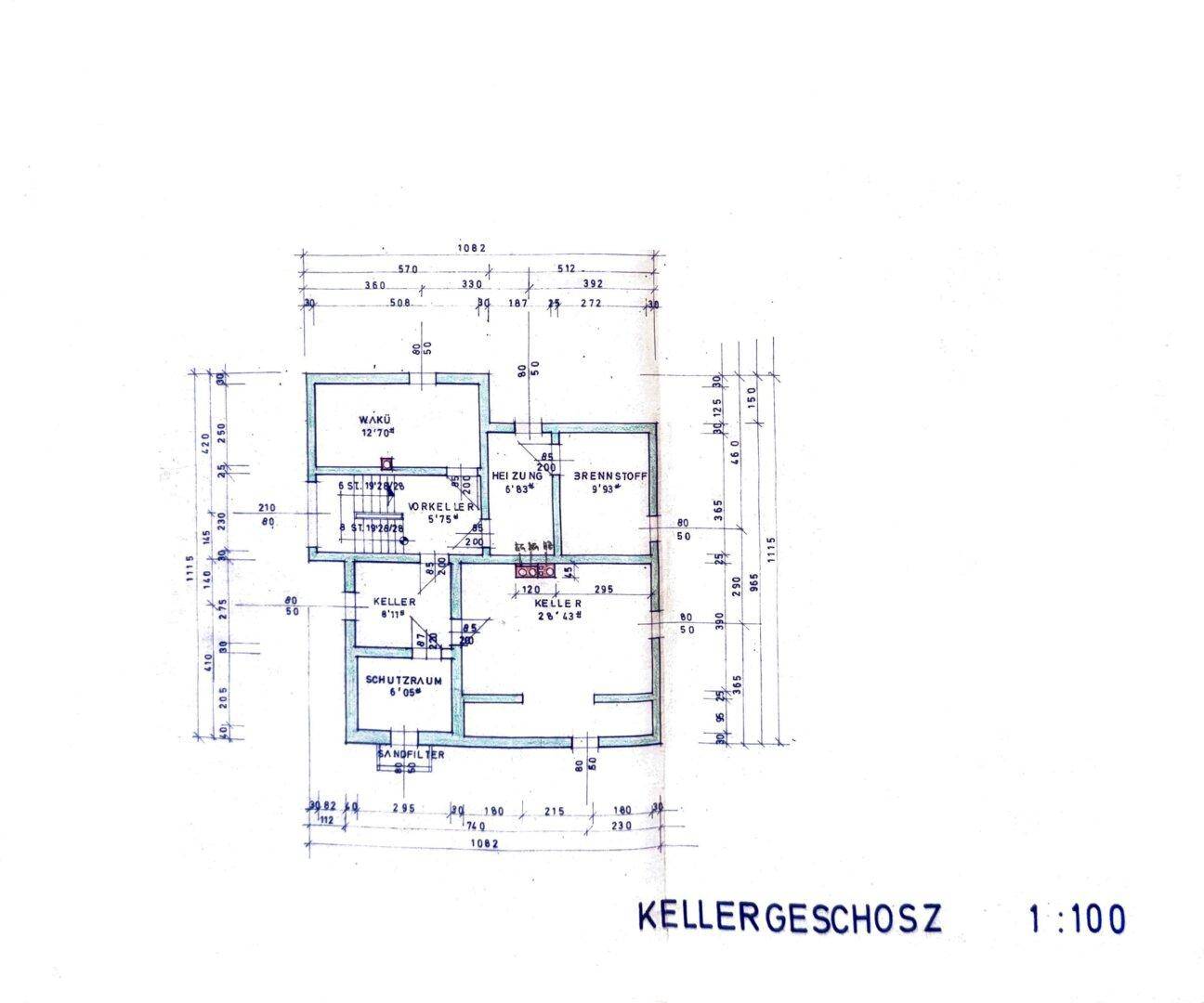 Grundriss des Kellergeschosses mit verschiedenen Lagerräumen und dem Heizraum.