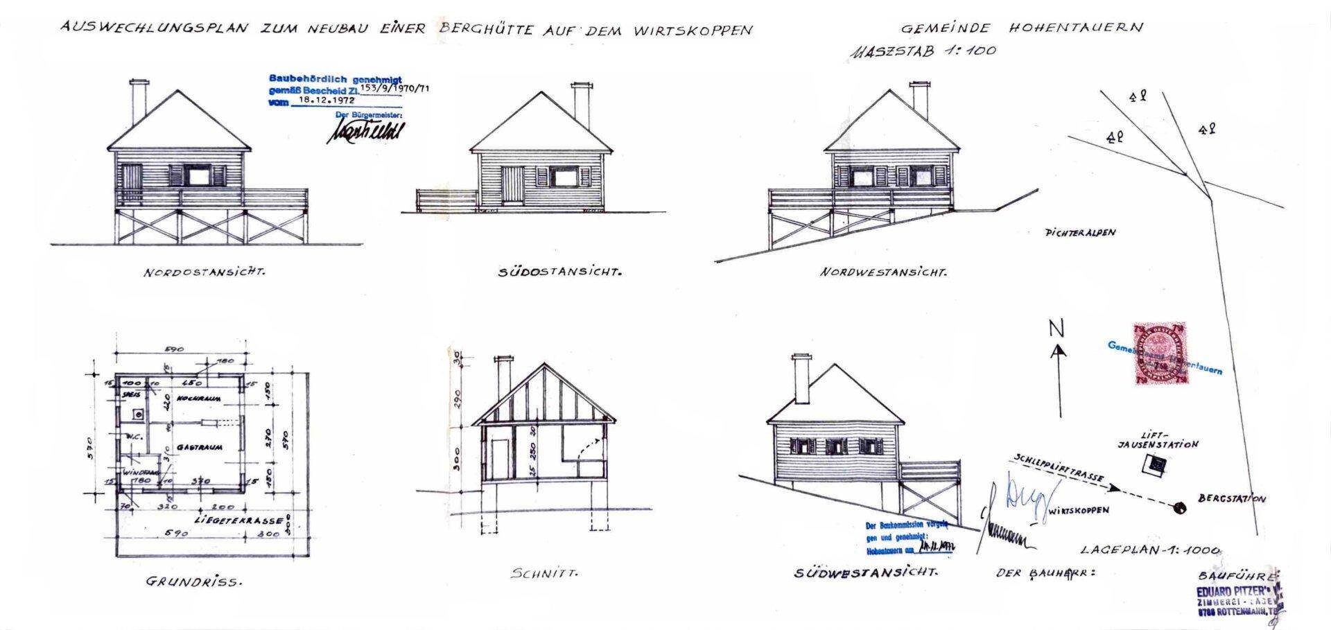 Baupläne für eine Berghütte mit verschiedenen Ansichten, Grundriss und Lageplan.