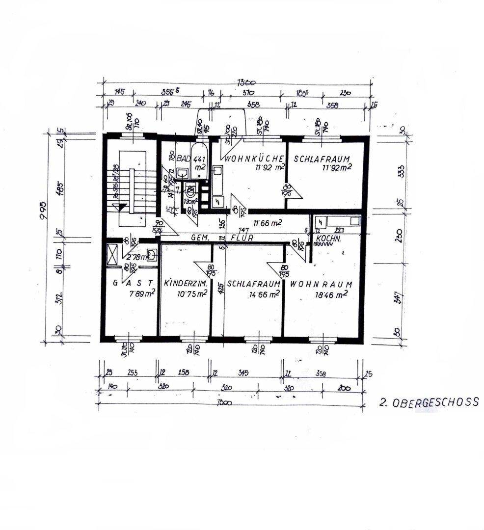 Grundriss des 2. Obergeschosses mit Wohnküche, Schlafzimmern und Kinderzimmer.
