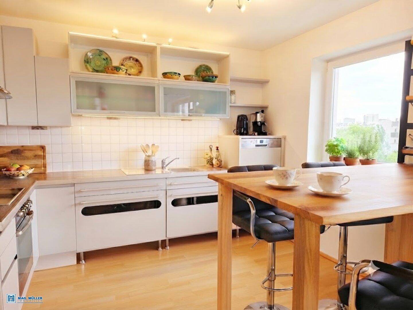 Lichtdurchfluteter Wohntraum! Gepflegte 4-Zimmer-Eckwohnung mit XL-Sonnenbalkon - schöne Lage Mattighofen – pohled 3