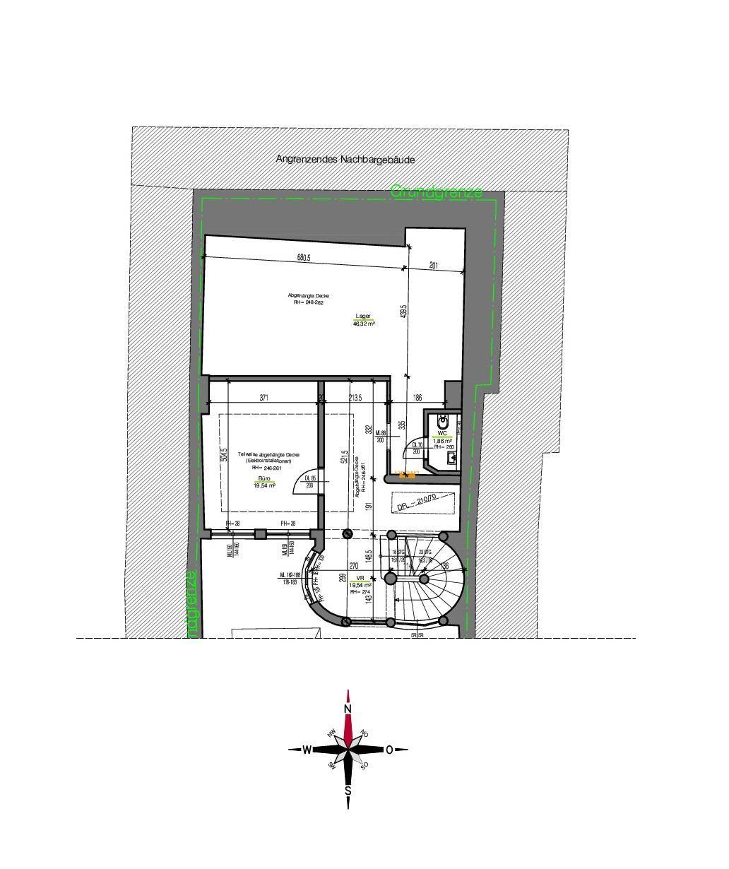 Detaillierter Grundriss eines Gebäudeteils mit Treppenhaus und angrenzenden Räumen.