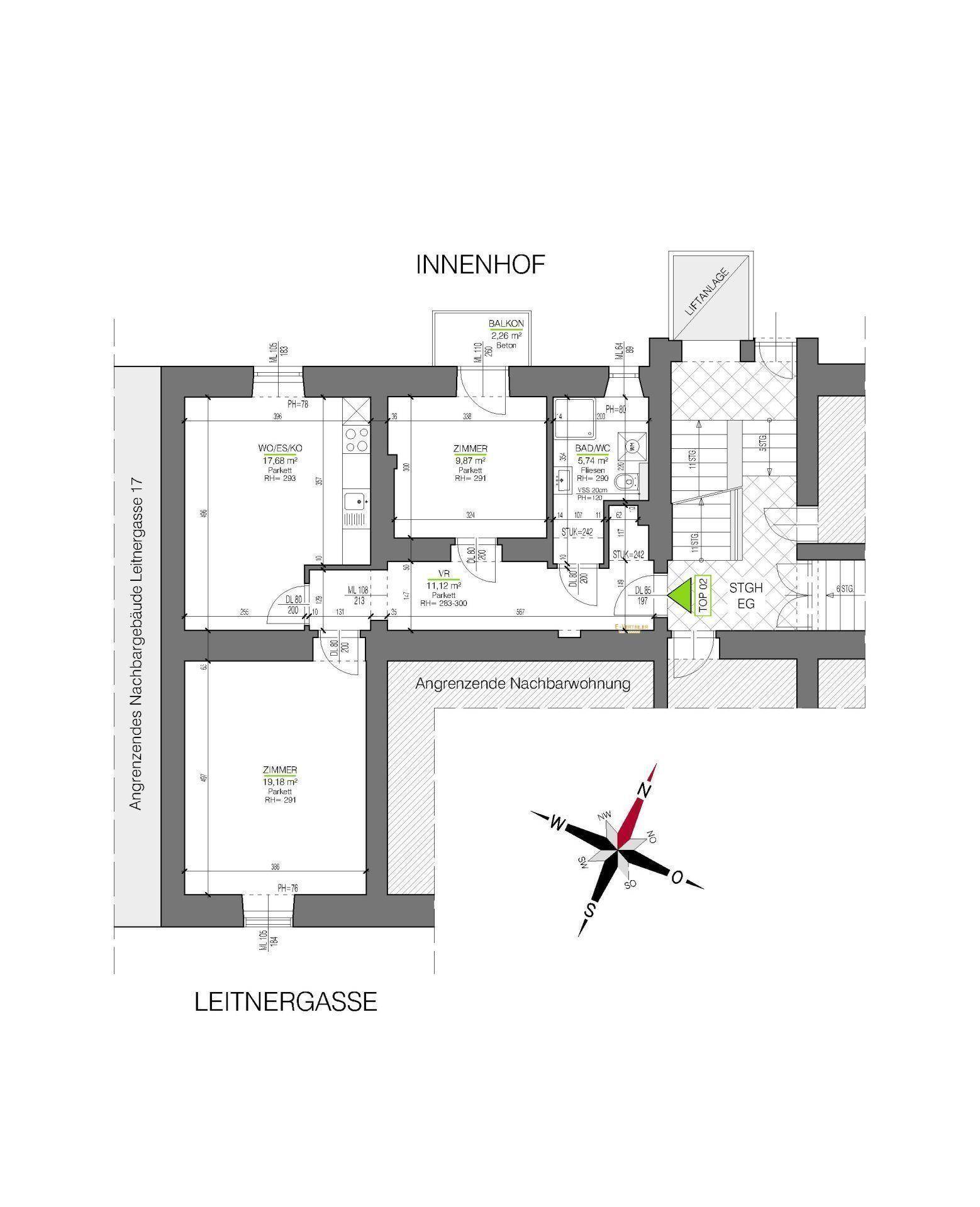 Grundriss einer Wohnung mit mehreren Zimmern, Bad/WC und Balkon.