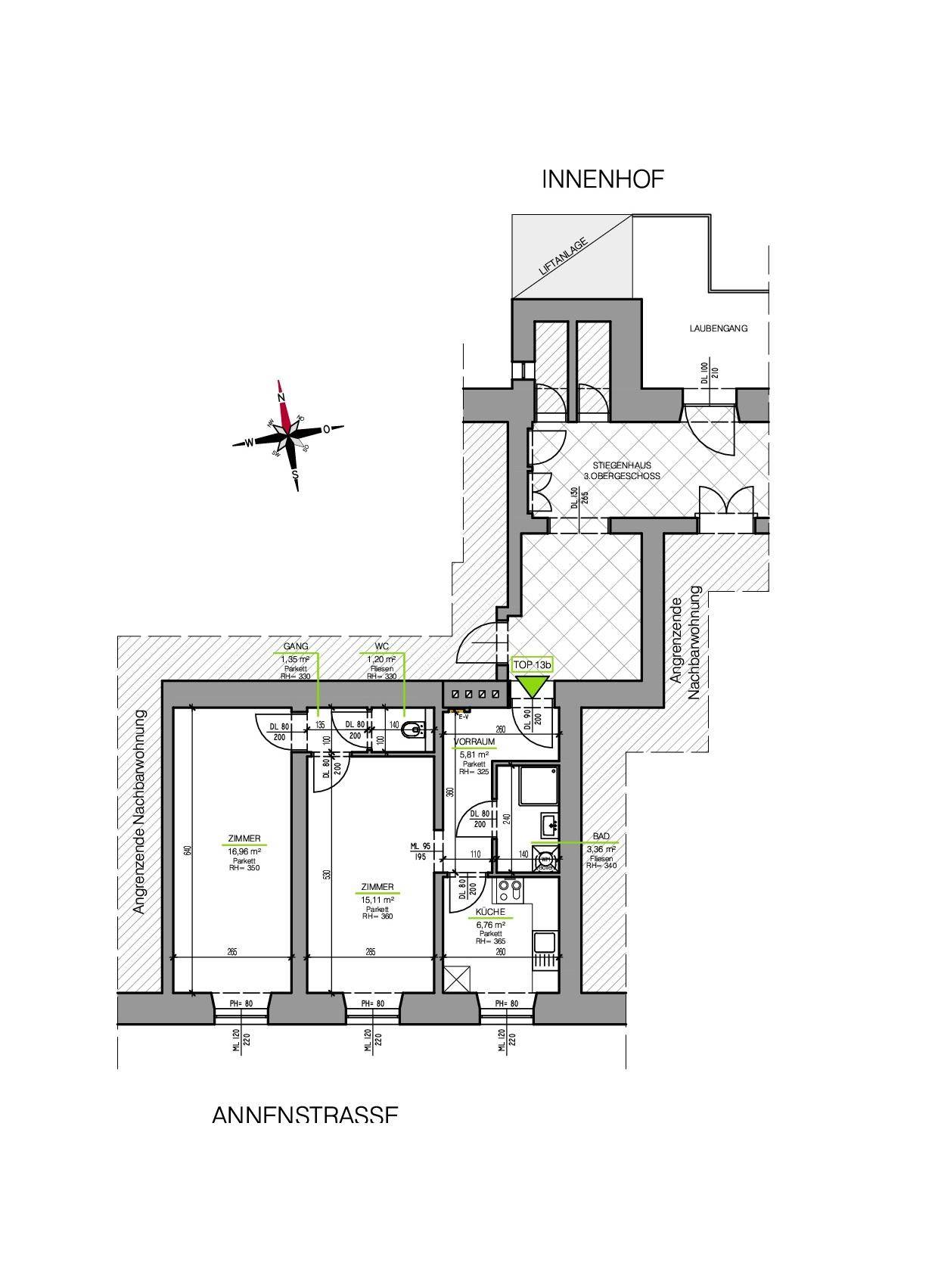 Detaillierter Grundriss einer Wohnung mit mehreren Zimmern und Zugang zum Innenhof.