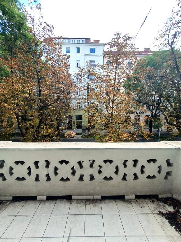 8_Balkon (Exposé Hochformat)