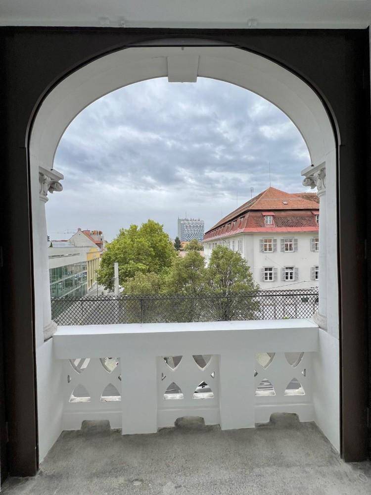 9_Balkon (Exposé Hochformat)